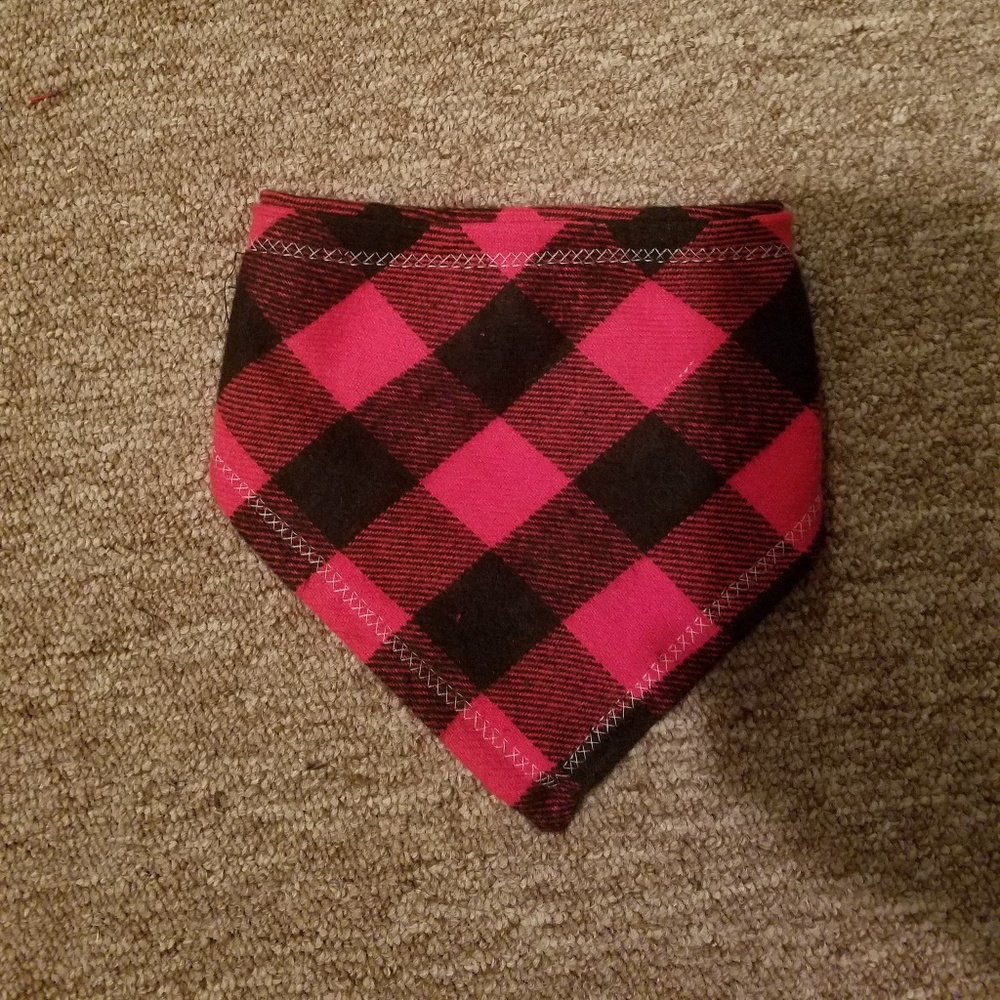 Buffalo Plaid bandana bib!